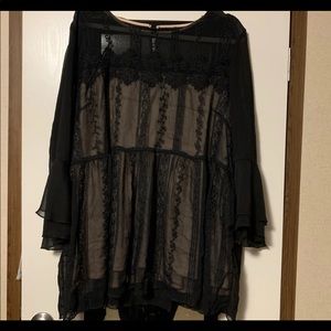 Women's Plus black sheer bell sleeve top